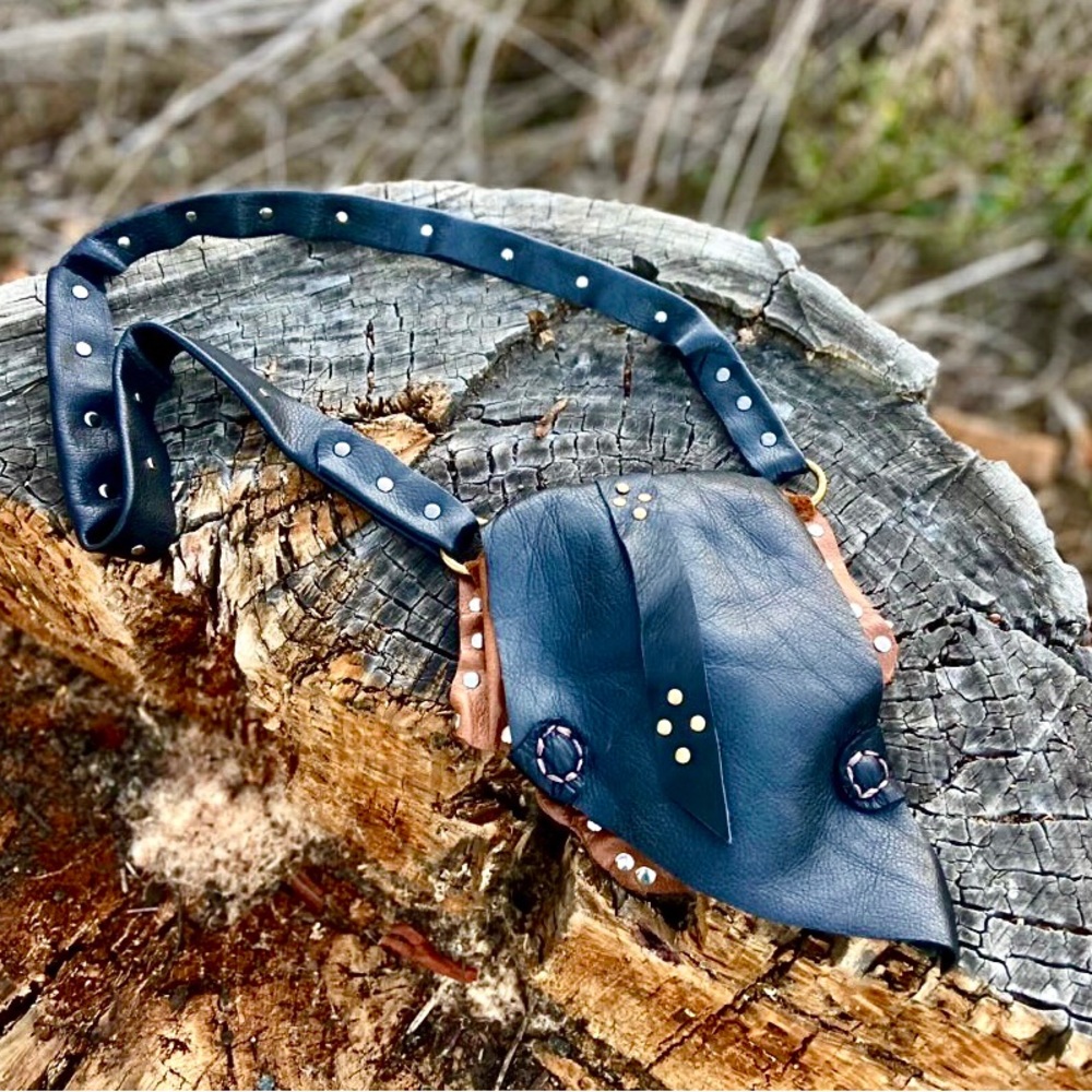 *SOLD*Custom 1/1 leather purse by Aerol Orion